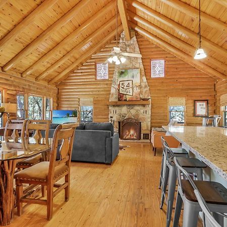 Falls Log Home Wimberley Zewnętrze zdjęcie
